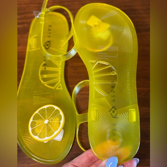 Katy Perry Collections Yellow Lemon Slice Sandals - Picture 2 of 4